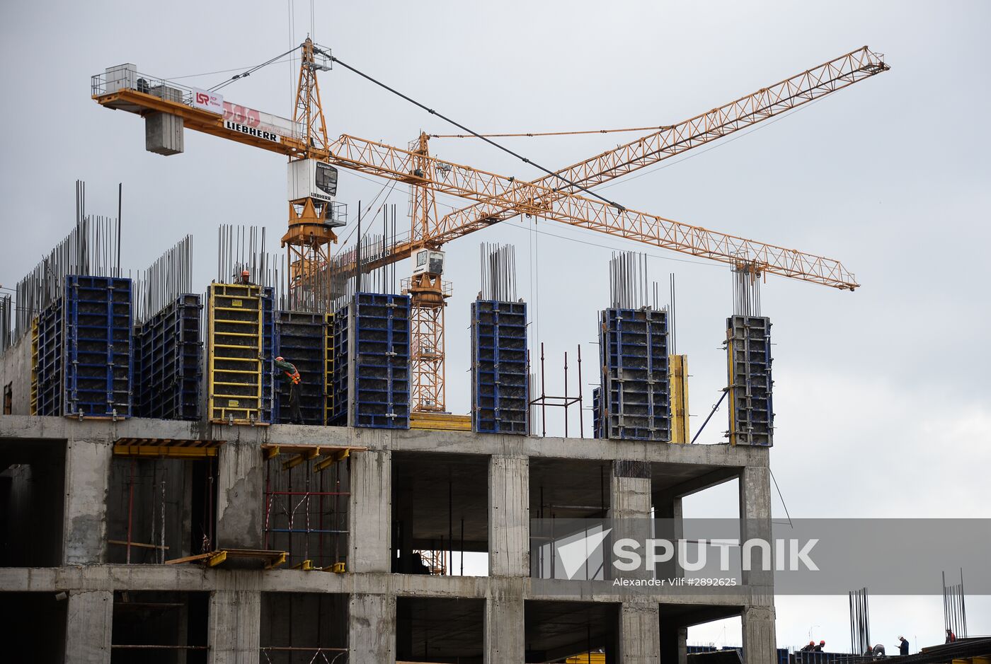 Moscow Mayor Sergei Sobyanin visits construction site of ZILART residential area