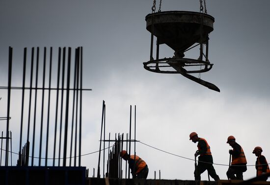 Moscow Mayor Sergei Sobyanin visits construction site of ZILART residential area