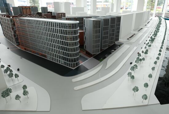 Moscow Mayor Sergei Sobyanin visits construction site of ZILART residential area