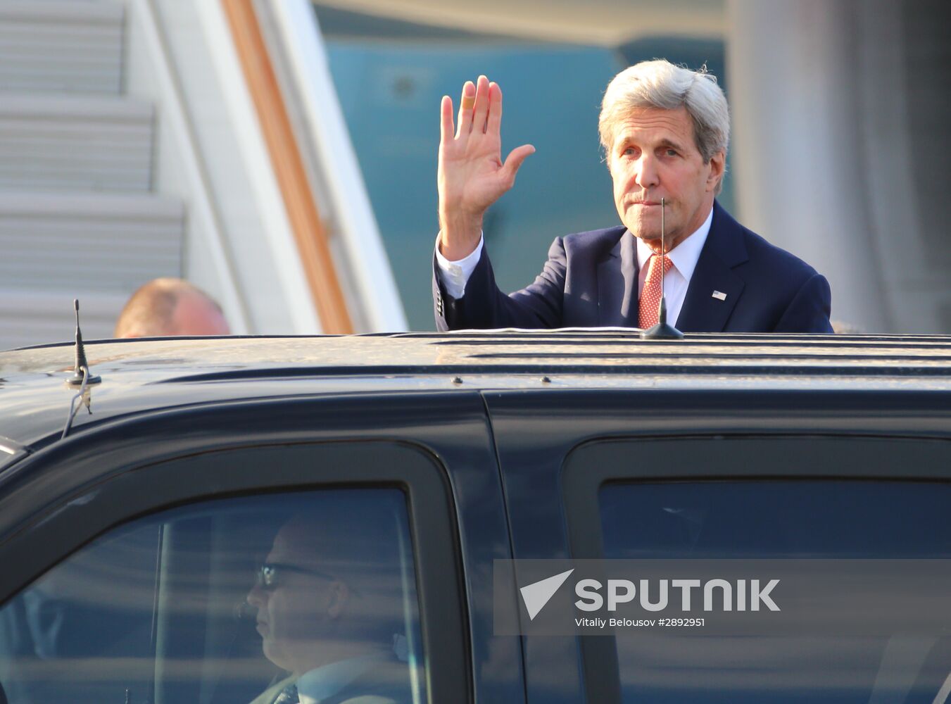 US Secretary of State John Kerry arrives in Moscow