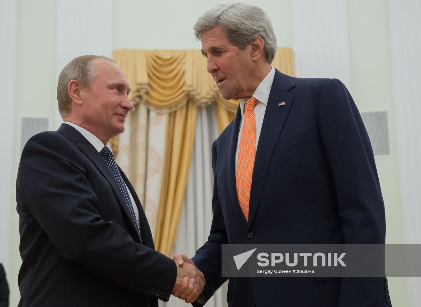 President Putin meets with US Secretary of State John Kerry