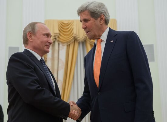 President Putin meets with US Secretary of State John Kerry