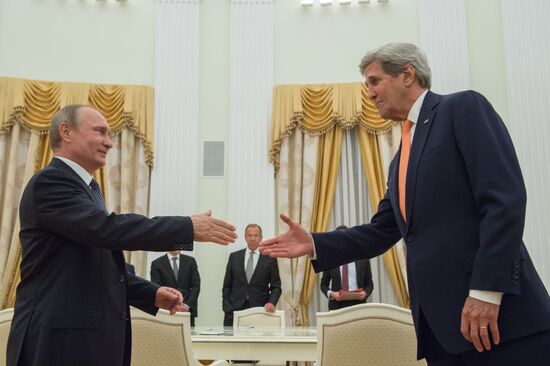 President Putin meets with US Secretary of State John Kerry
