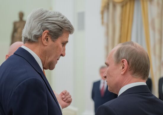 President Putin meets with US Secretary of State John Kerry