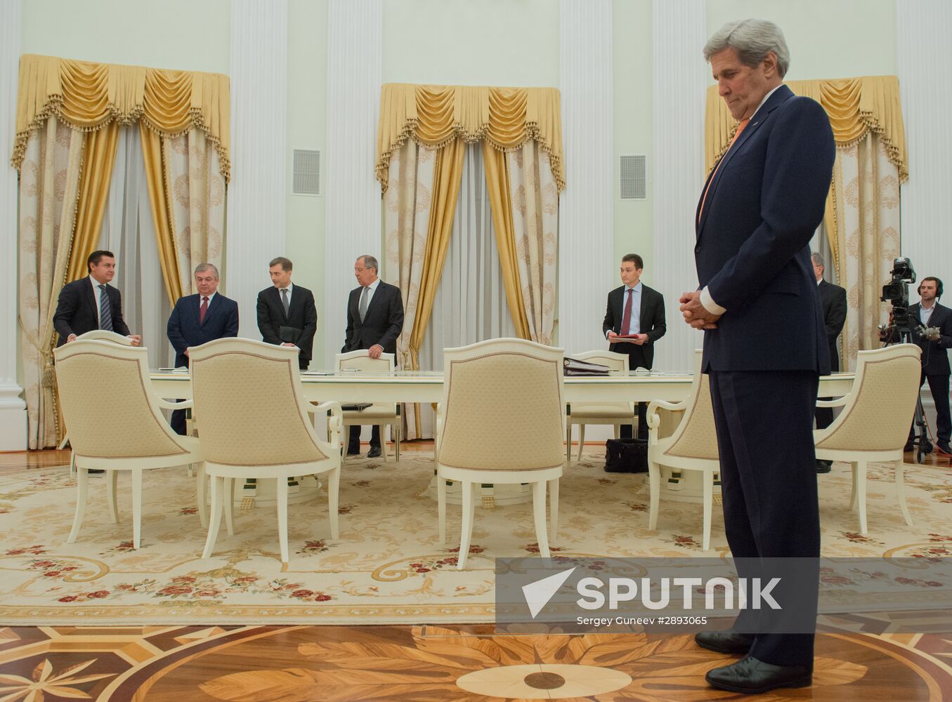 President Putin meets with US Secretary of State John Kerry