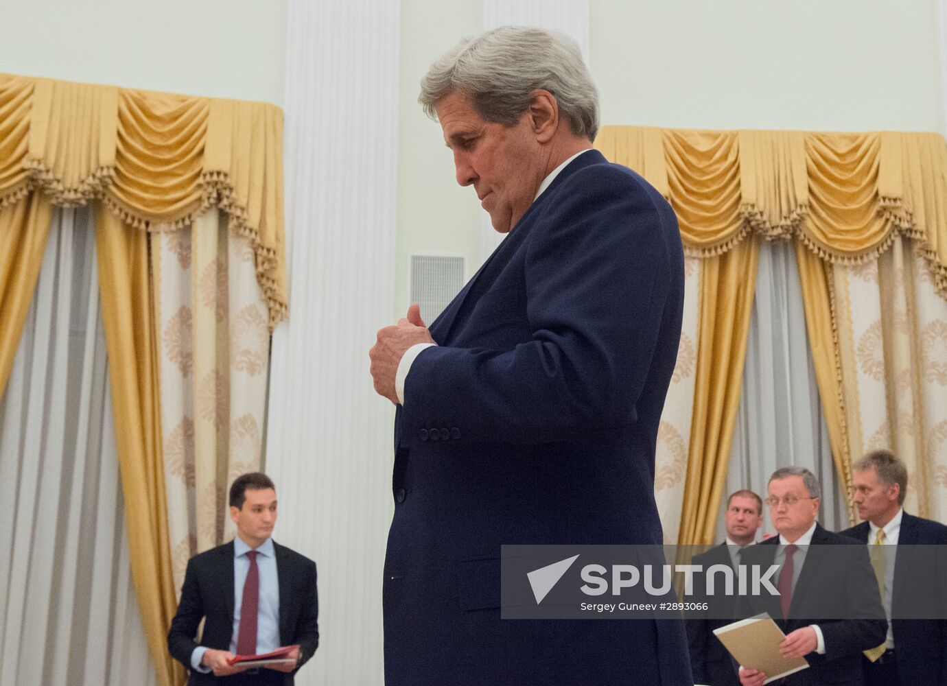 President Putin meets with US Secretary of State John Kerry