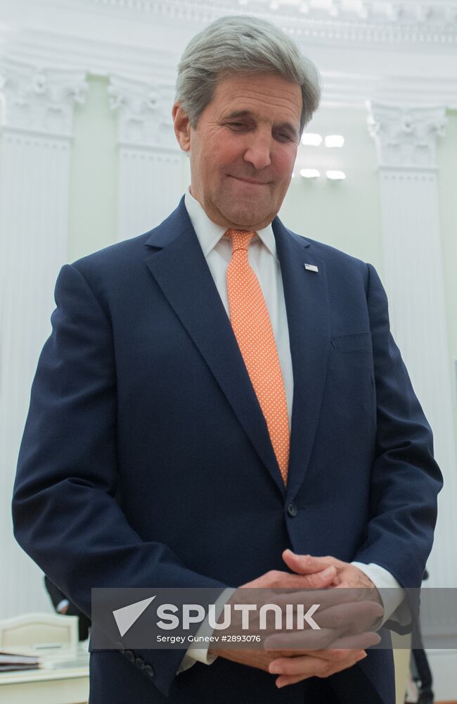 President Putin meets with US Secretary of State John Kerry