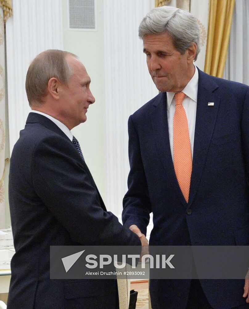 President Putin meets with US Secretary of State John Kerry