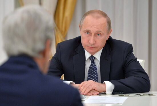President Putin meets with US Secretary of State John Kerry