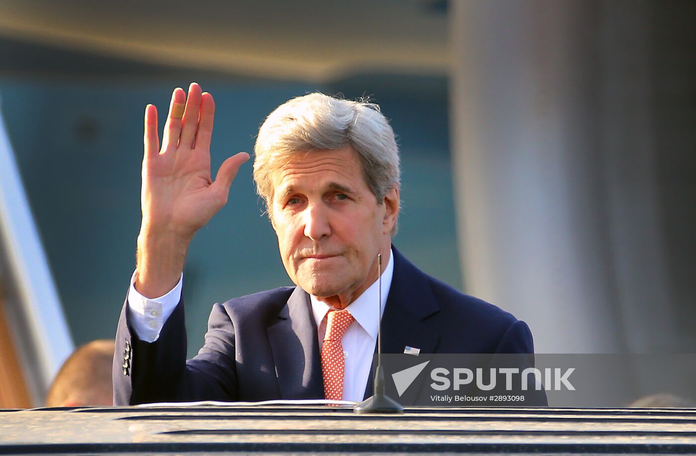 US Secretary of State John Kerry arrives in Moscow