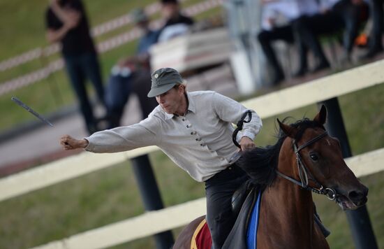 International trick riding competition