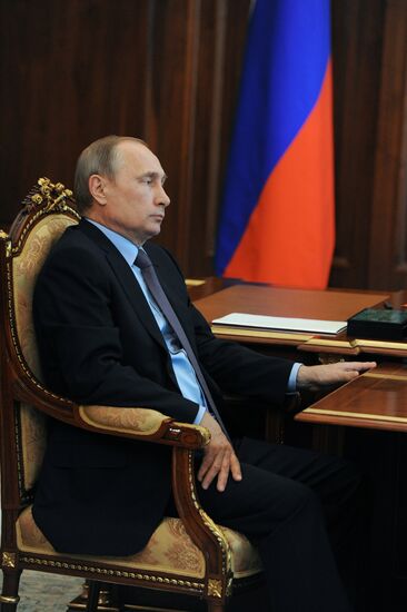 President Vladimir Putin meets with Accounts Chamber Chairperson Tatyana Golikova