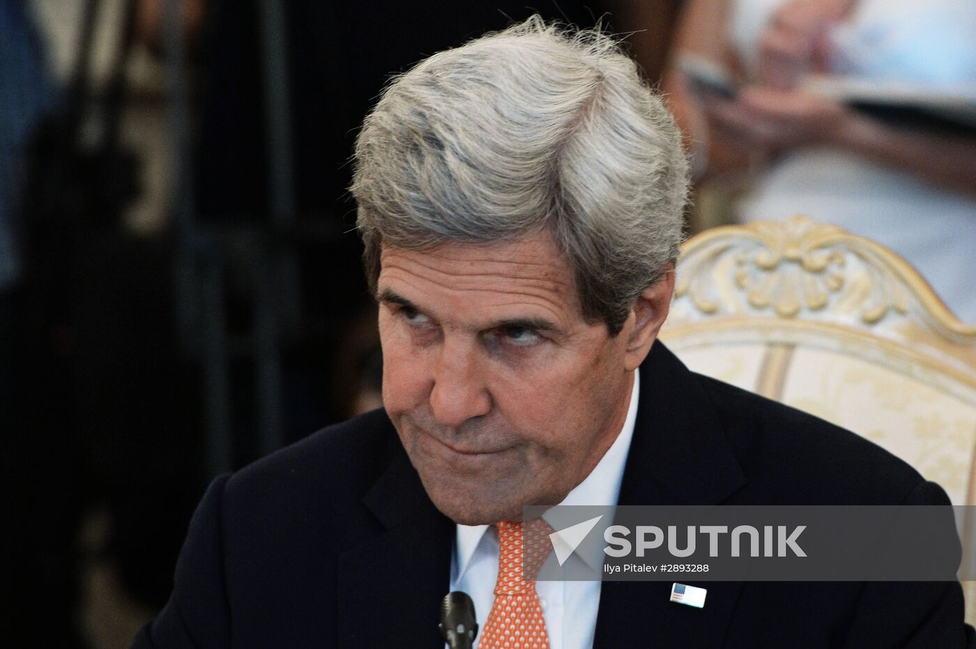 Foreign Minister Sergei Lavrov meets with US Secretary of State John Kerry