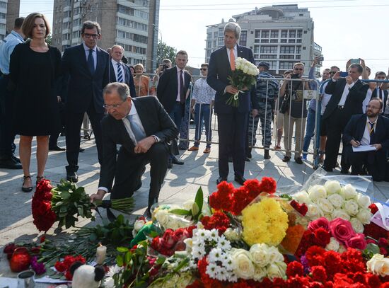 Russian Foreign Minister Lavrov, US State Secretary John Kerry offer condolences on Nice terror attack