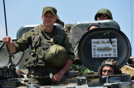 Southern Military District's mountain motorized infantry brigade holds drill at Alpiysky base