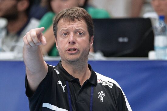 IHF Women's Junior (U20) World Championship. Final