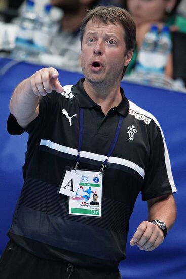 IHF Women's Junior (U20) World Championship. Final