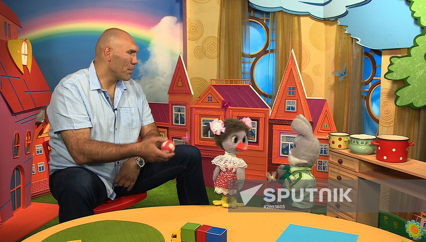 Nikolai Valuyev to lead children's program "Good Night, Kids!"