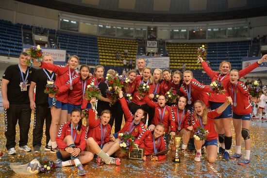 IHF Women's Junior (U20) World Championship. Final