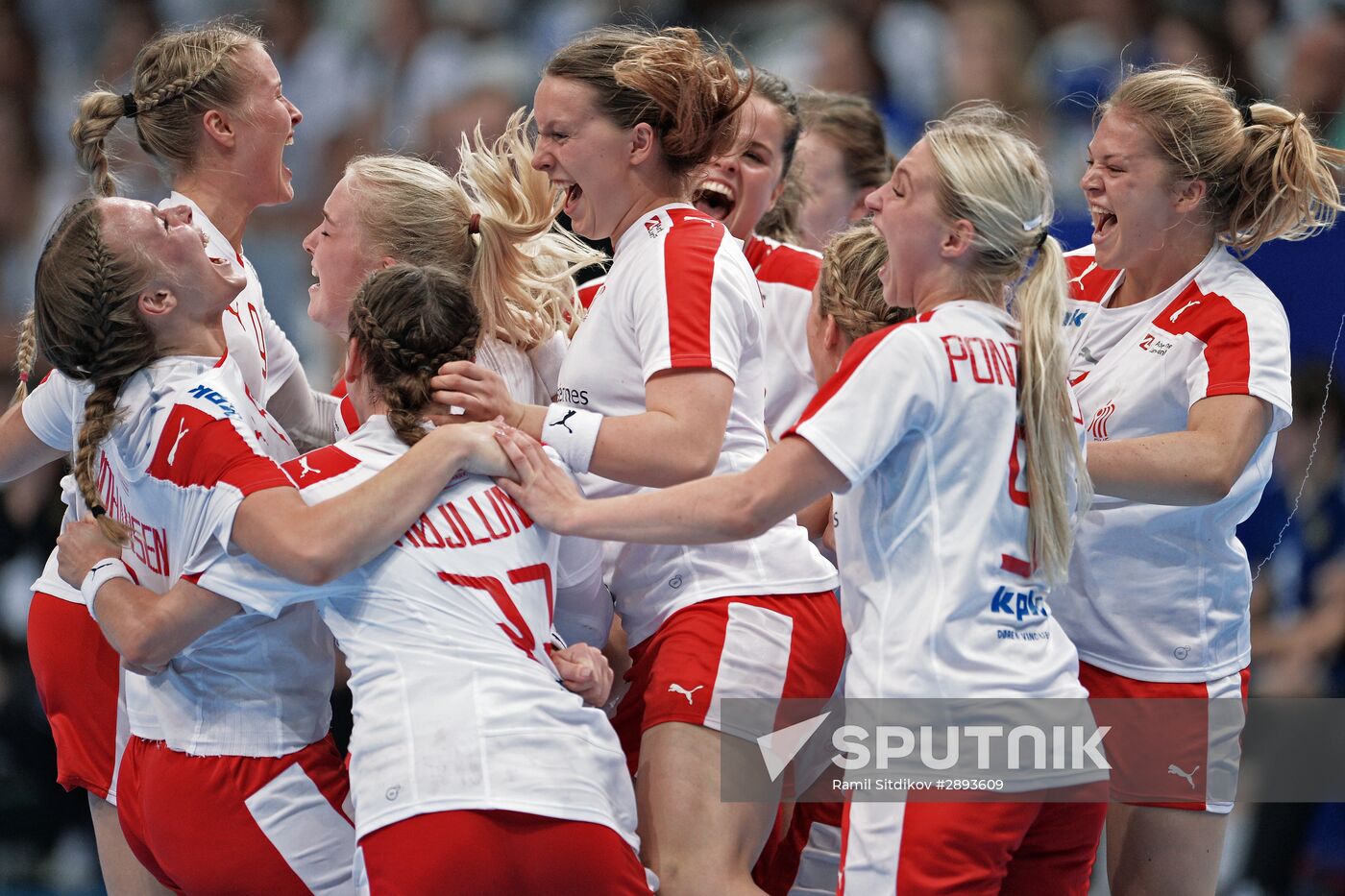 IHF Women's Junior (U20) World Championship. Final