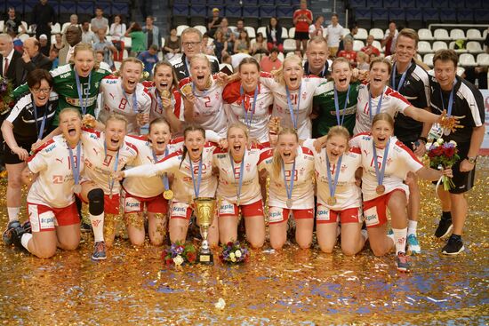 IHF Women's Junior (U20) World Championship. Final