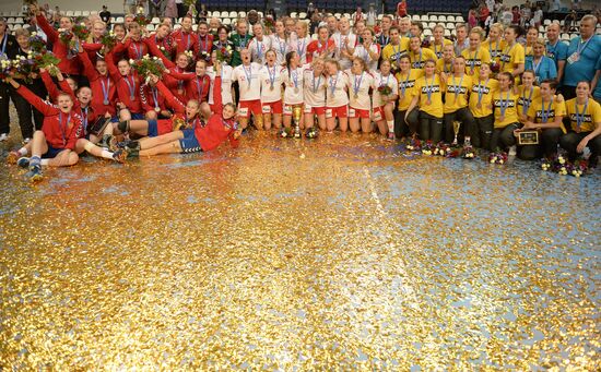 IHF Women's Junior (U20) World Championship. Final