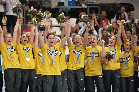 IHF Women's Junior (U20) World Championship. Final