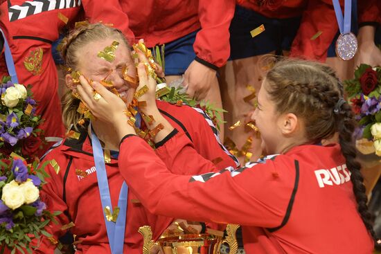 IHF Women's Junior (U20) World Championship. Final