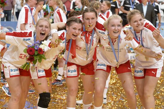 IHF Women's Junior (U20) World Championship. Final