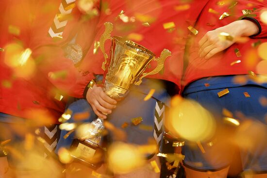 IHF Women's Junior (U20) World Championship. Final