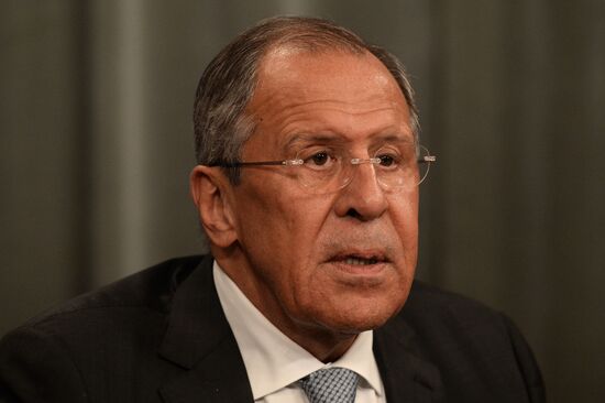 Russian Foreign Minister Sergei Lavrov meets with US Secretary of State John Kerry