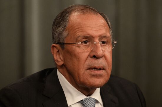 Russian Foreign Minister Sergei Lavrov meets with US Secretary of State John Kerry