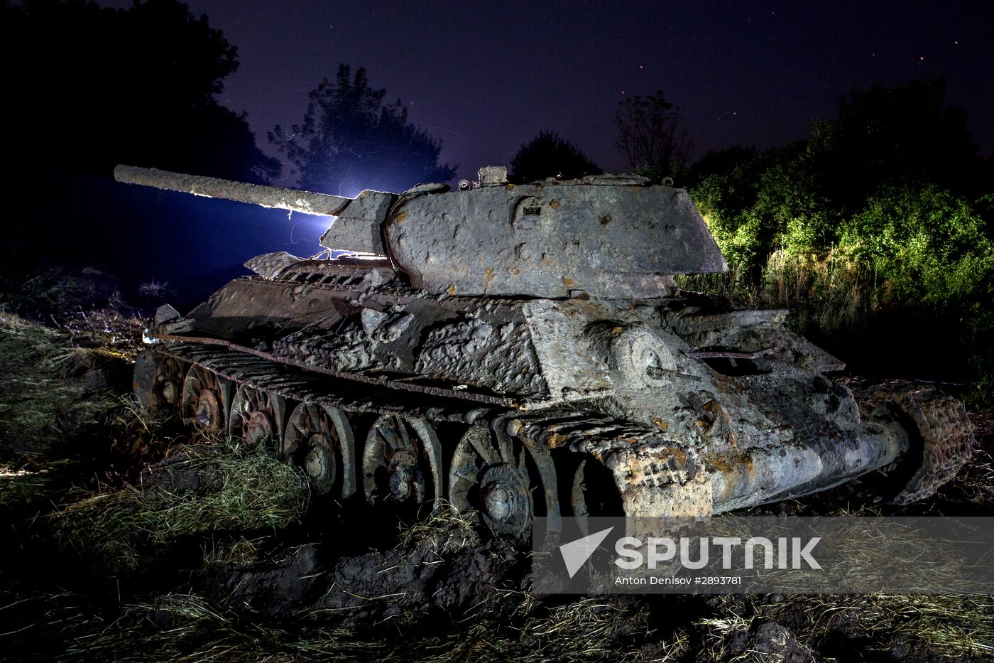 Lifting of a drowned WWII tank