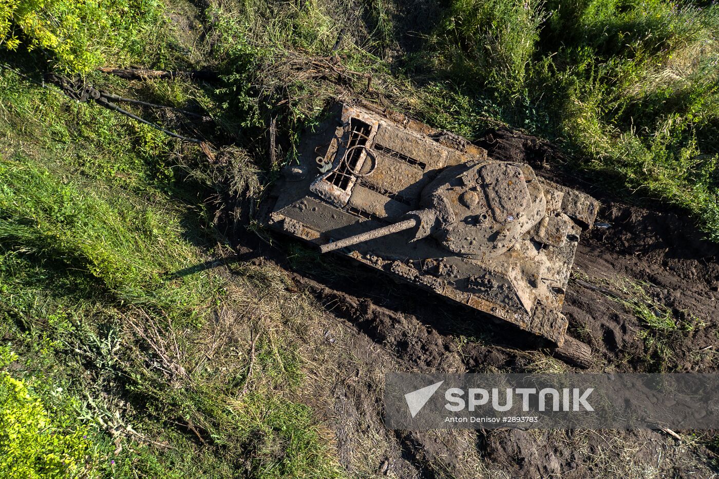 Lifting of a drowned WWII tank