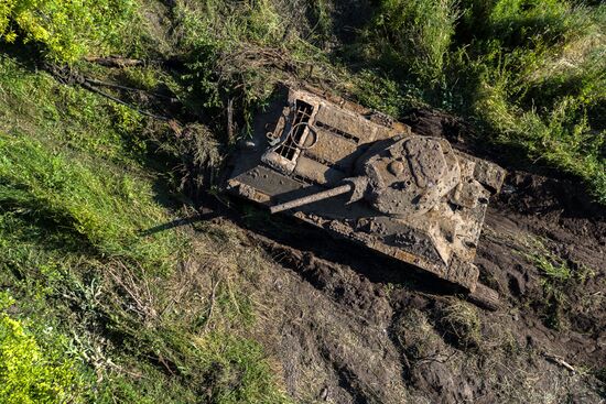 Lifting of a drowned WWII tank