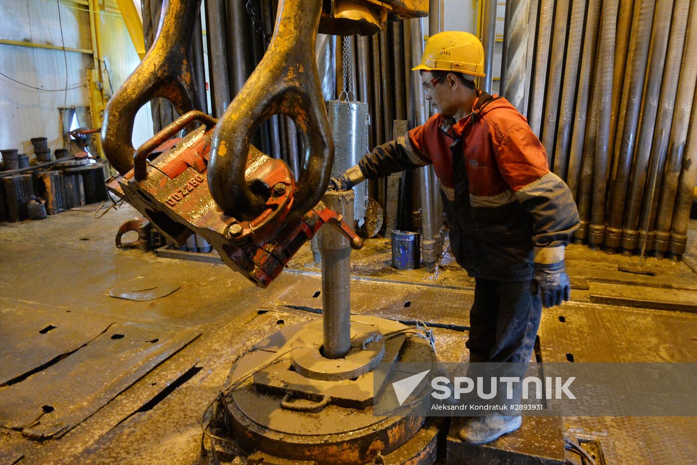 Natural gas liquefaction plant under construction in Yamal