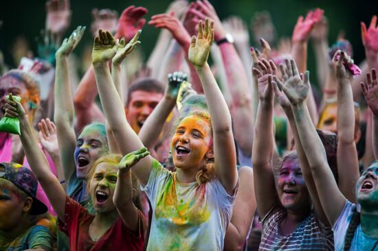 National Holi festival of colors in Omsk