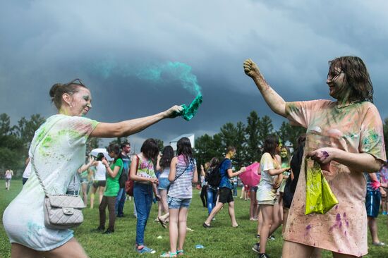 National Holi festival of colors in Omsk