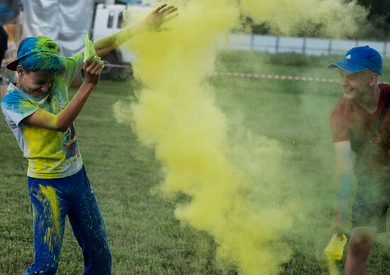 National Holi festival of colors in Omsk