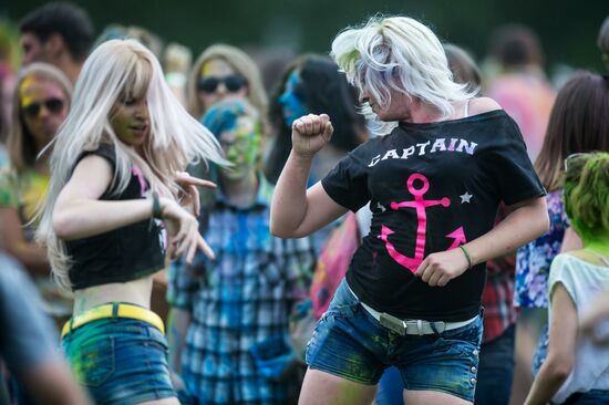 National Holi festival of colors in Omsk