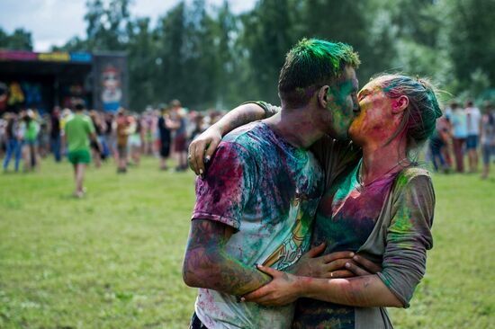National Holi festival of colors in Omsk