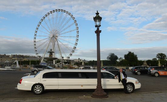 Cities of the world. Paris