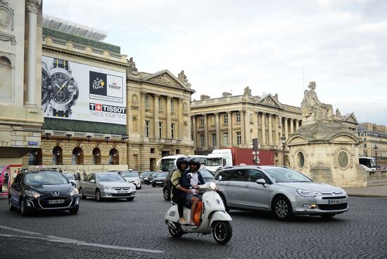 Cities of the world. Paris