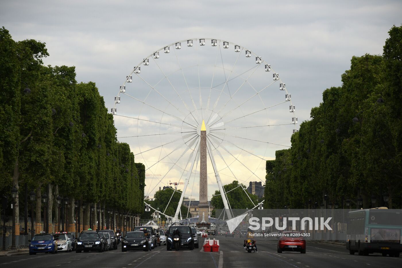 Cities of the world. Paris