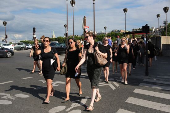 Cities of the world. Paris