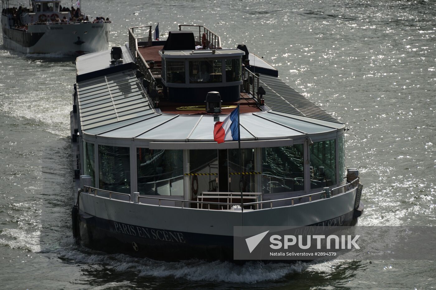 Cities of the world. Paris