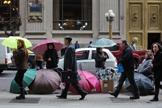 Cities of the world. Santiago
