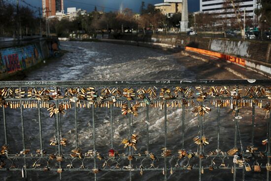 Cities of the world. Santiago de Chile