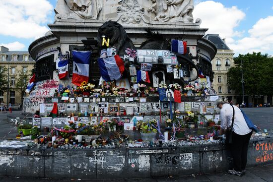 France declares three days of mourning for victims of Nice terror attack
