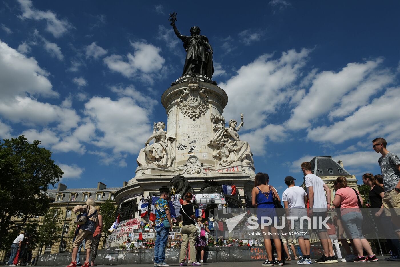France declares three days of mourning for victims of Nice terror attack